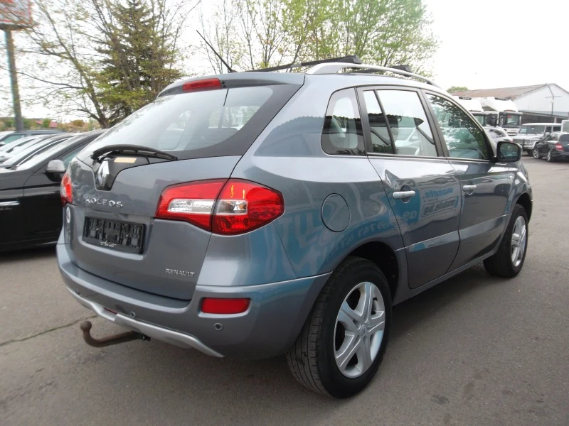 Renault Koleos 2.5 i 4x4 , снимка 3 - Автомобили и джипове - 40736301