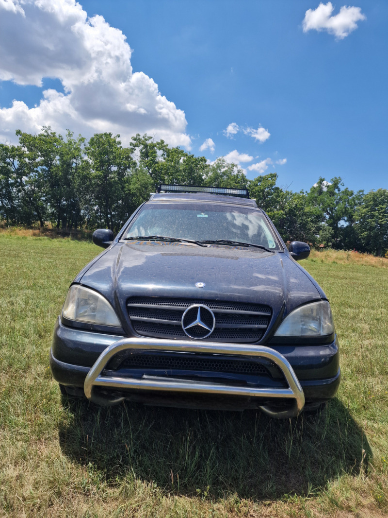 Mercedes-Benz ML 320, снимка 2 - Автомобили и джипове - 46377689