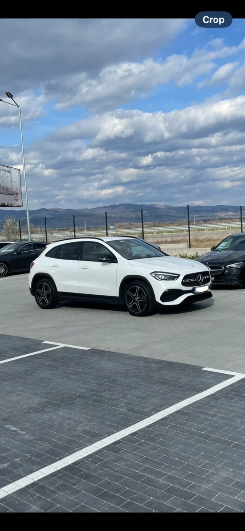 Mercedes-Benz GLA 200 AMG Line, снимка 2 - Автомобили и джипове - 52634480