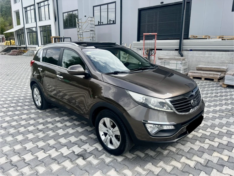 Kia Sportage 2.0 136 4х4 панорама, снимка 3 - Автомобили и джипове - 52453850