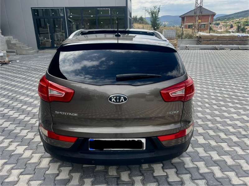 Kia Sportage 2.0 136 4х4 панорама, снимка 5 - Автомобили и джипове - 52453850