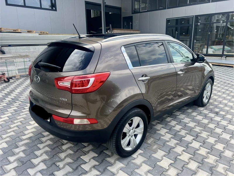 Kia Sportage 2.0 136 4х4 панорама, снимка 4 - Автомобили и джипове - 52453850