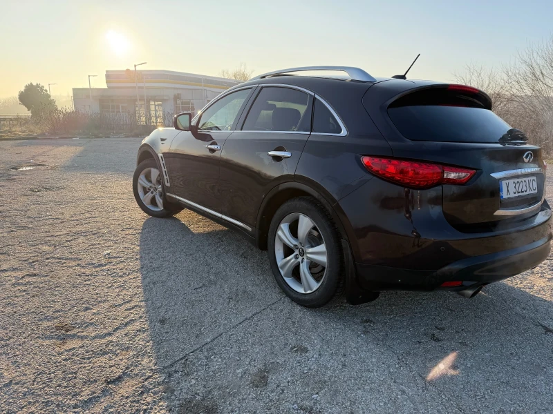 Infiniti Fx 35, снимка 3 - Автомобили и джипове - 52818407