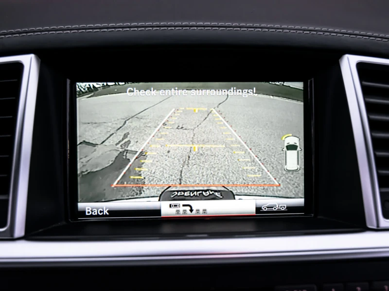 Mercedes-Benz ML 63 AMG AMG| NAV| PANOROOF| B.SPOT| LOADED| , снимка 14 - Автомобили и джипове - 53162848