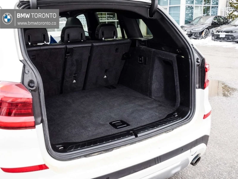 BMW X3 xDrive30i Pano Roof / CarPlay / Comfort Access, снимка 9 - Автомобили и джипове - 53201822