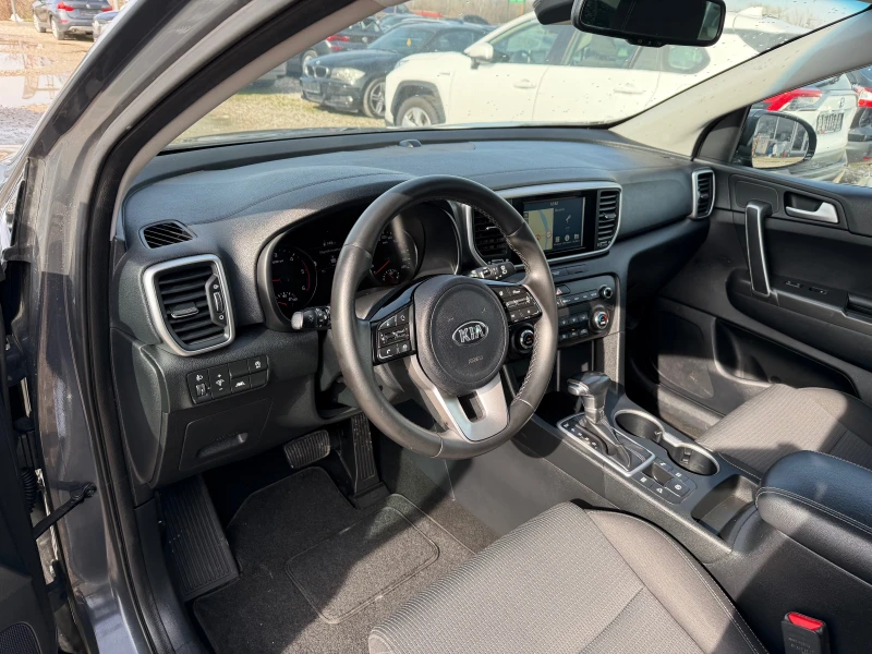 Kia Sportage 1.6 CRDI, снимка 10 - Автомобили и джипове - 53380016