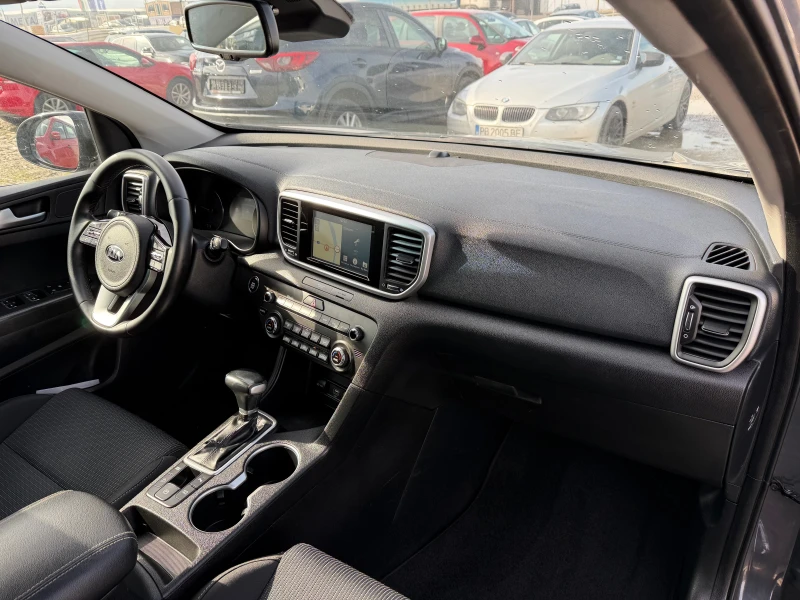 Kia Sportage 1.6 CRDI, снимка 13 - Автомобили и джипове - 53380016