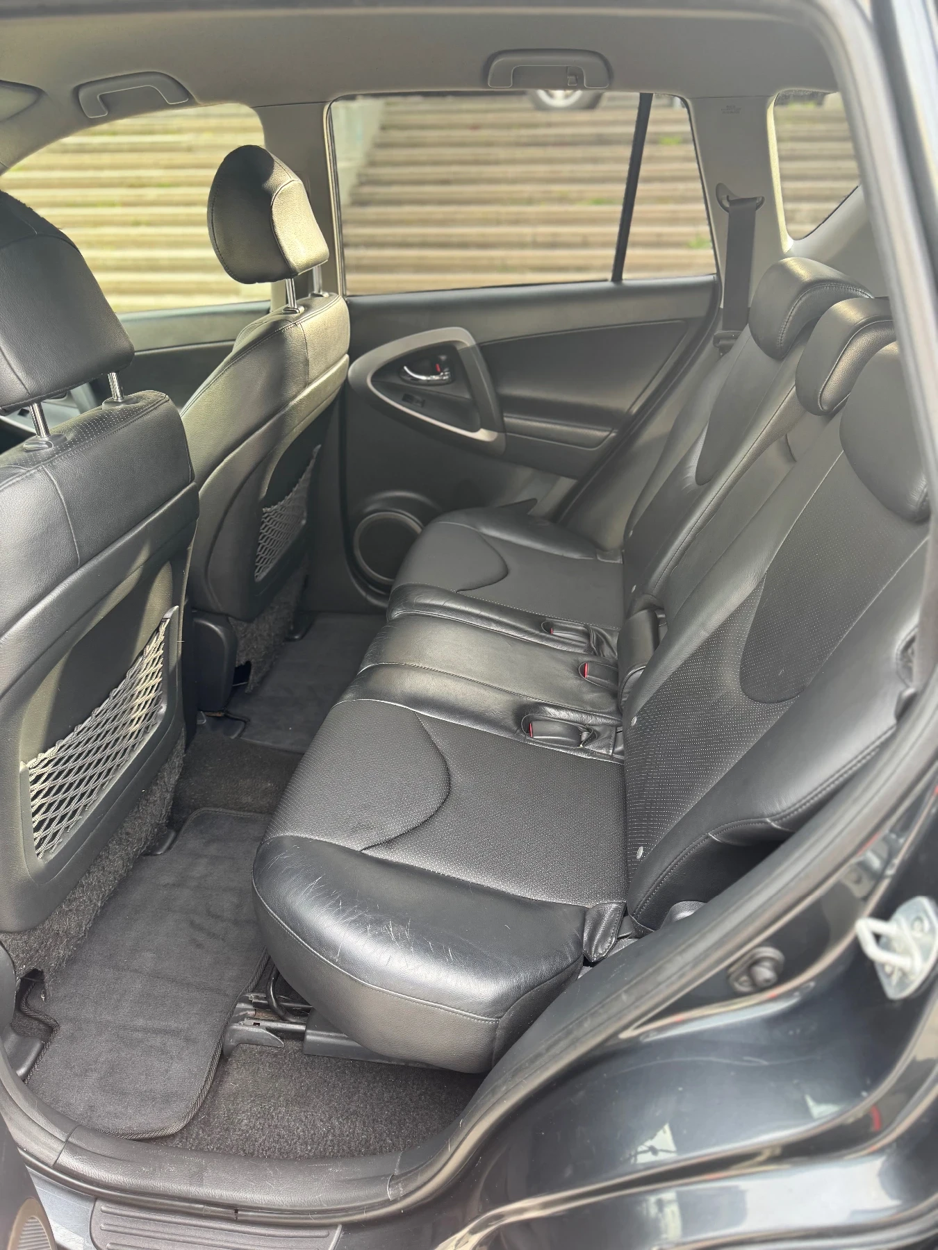 Toyota Rav4 2.2 D-CAT 177к.с. - изображение 10