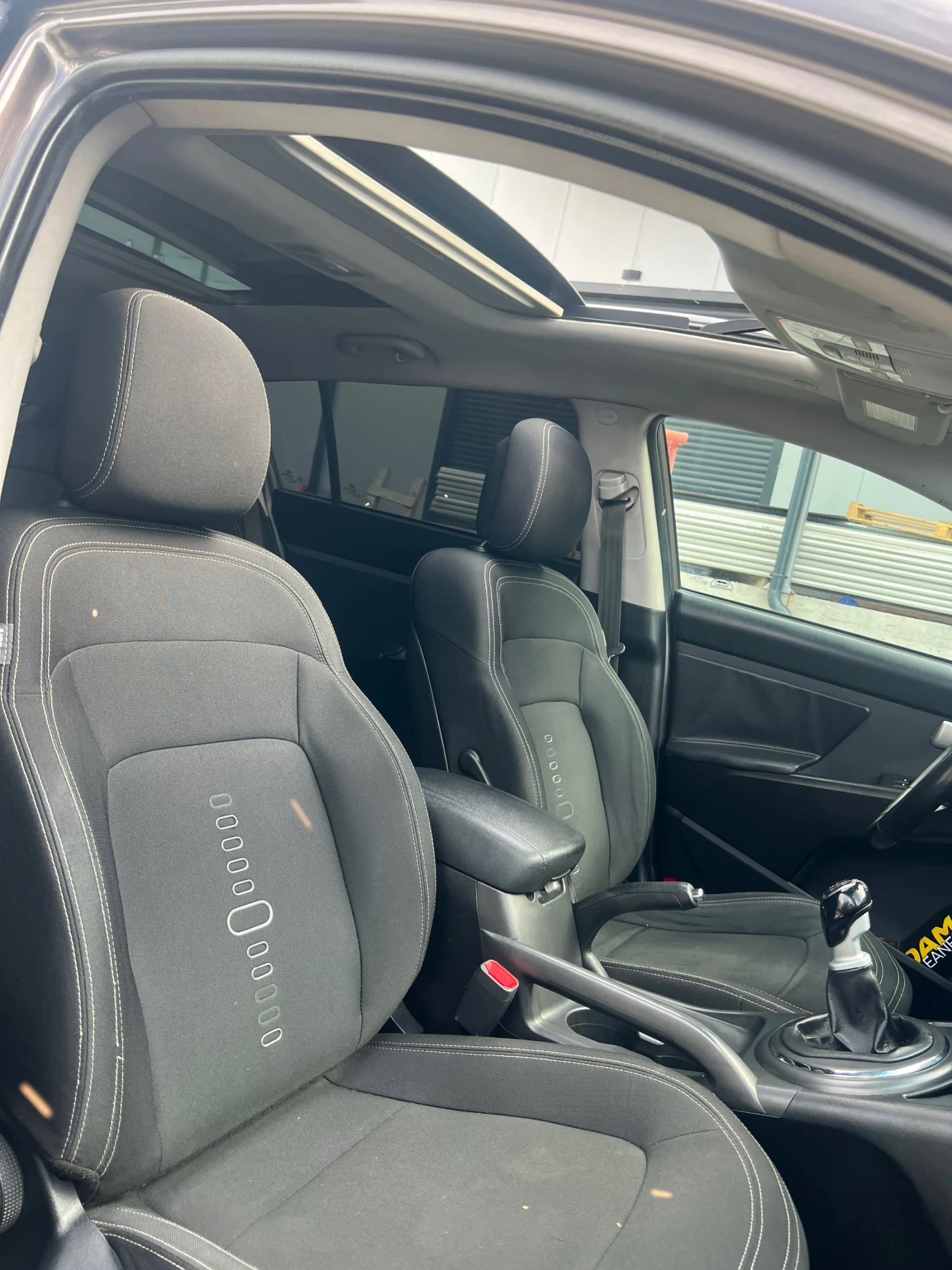 Kia Sportage 2.0 136 4х4 панорама | Mobile.bg — изображение 9