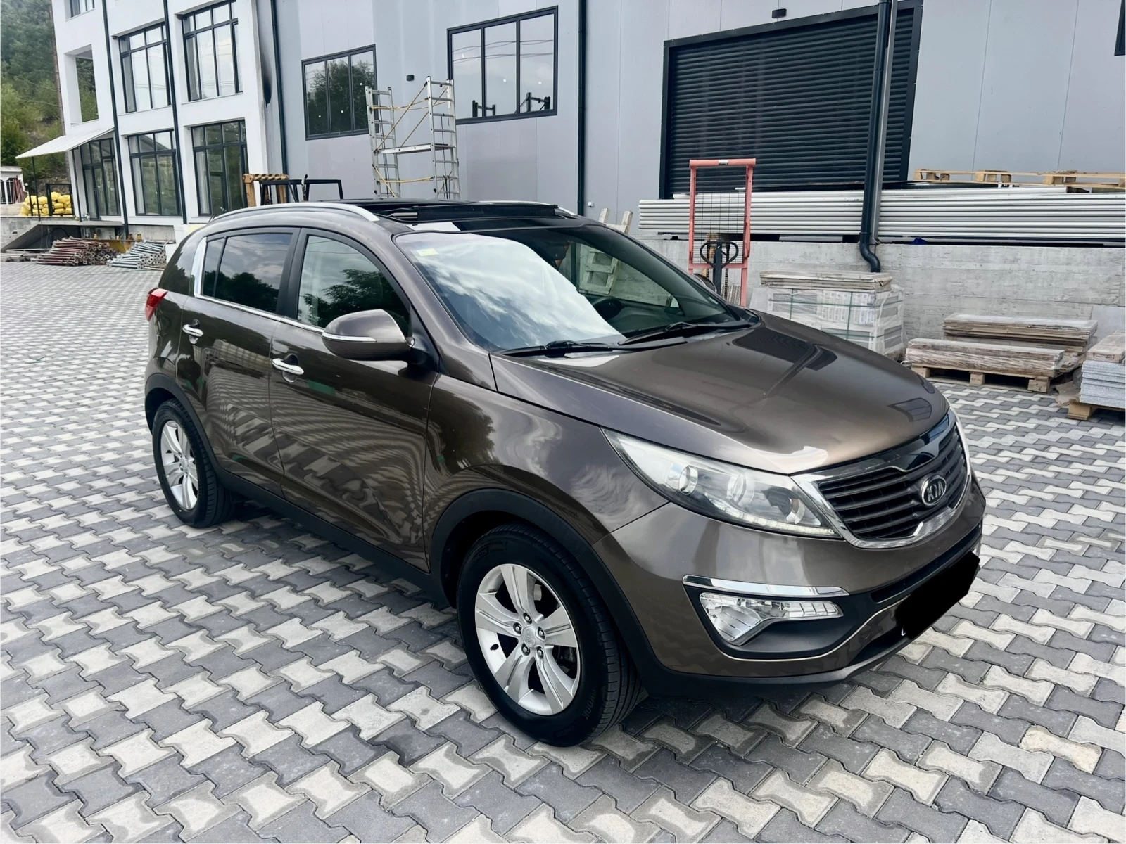 Kia Sportage 2.0 136 4х4 панорама | Mobile.bg — изображение 3
