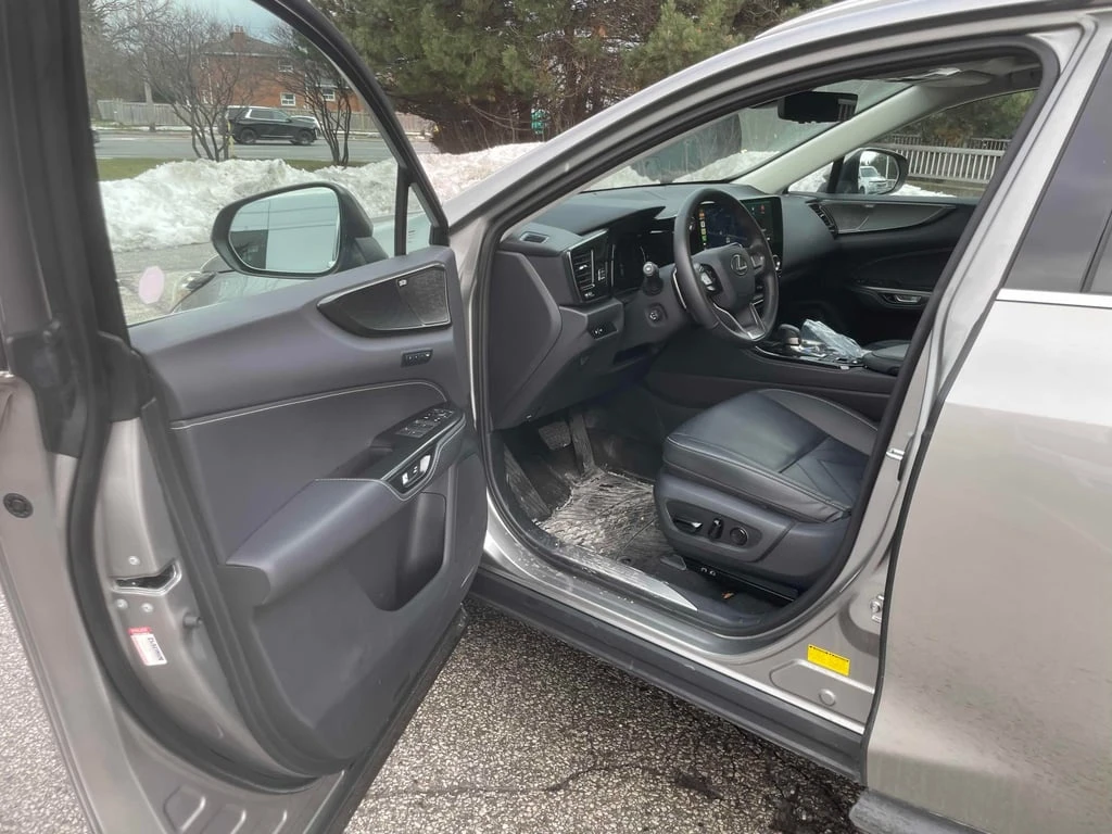 Lexus NX 350h 2022 * CARFAX * БЕЗ ПЪРВОНАЧАЛНА ВНОСКА - изображение 7