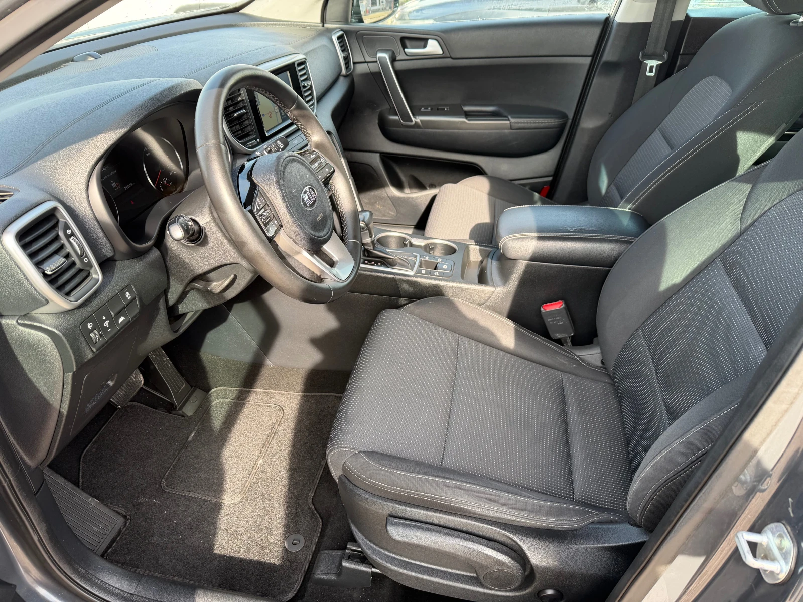 Kia Sportage 1.6 CRDI - изображение 9