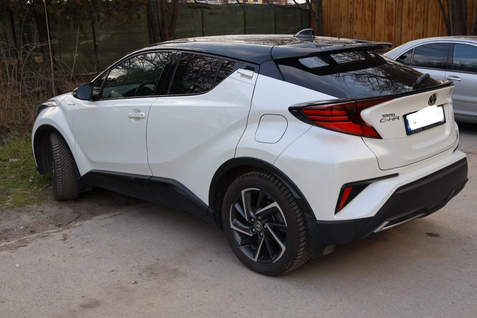 Toyota C-HR 2.0 HEV GR SPORT, снимка 2 - Автомобили и джипове - 53516219