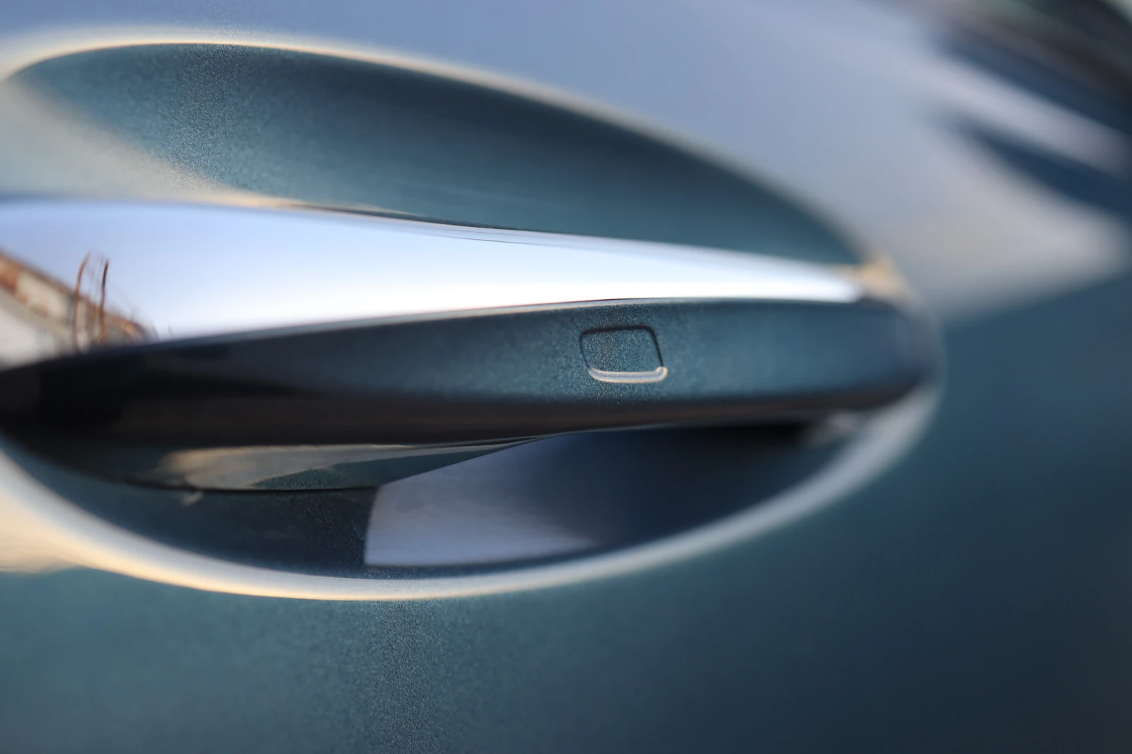 Mercedes-Benz GLB 250 AMG 4Matic Multibeam KeyGO 360 HuD Assist SzH , снимка 16 - Автомобили и джипове - 53734427