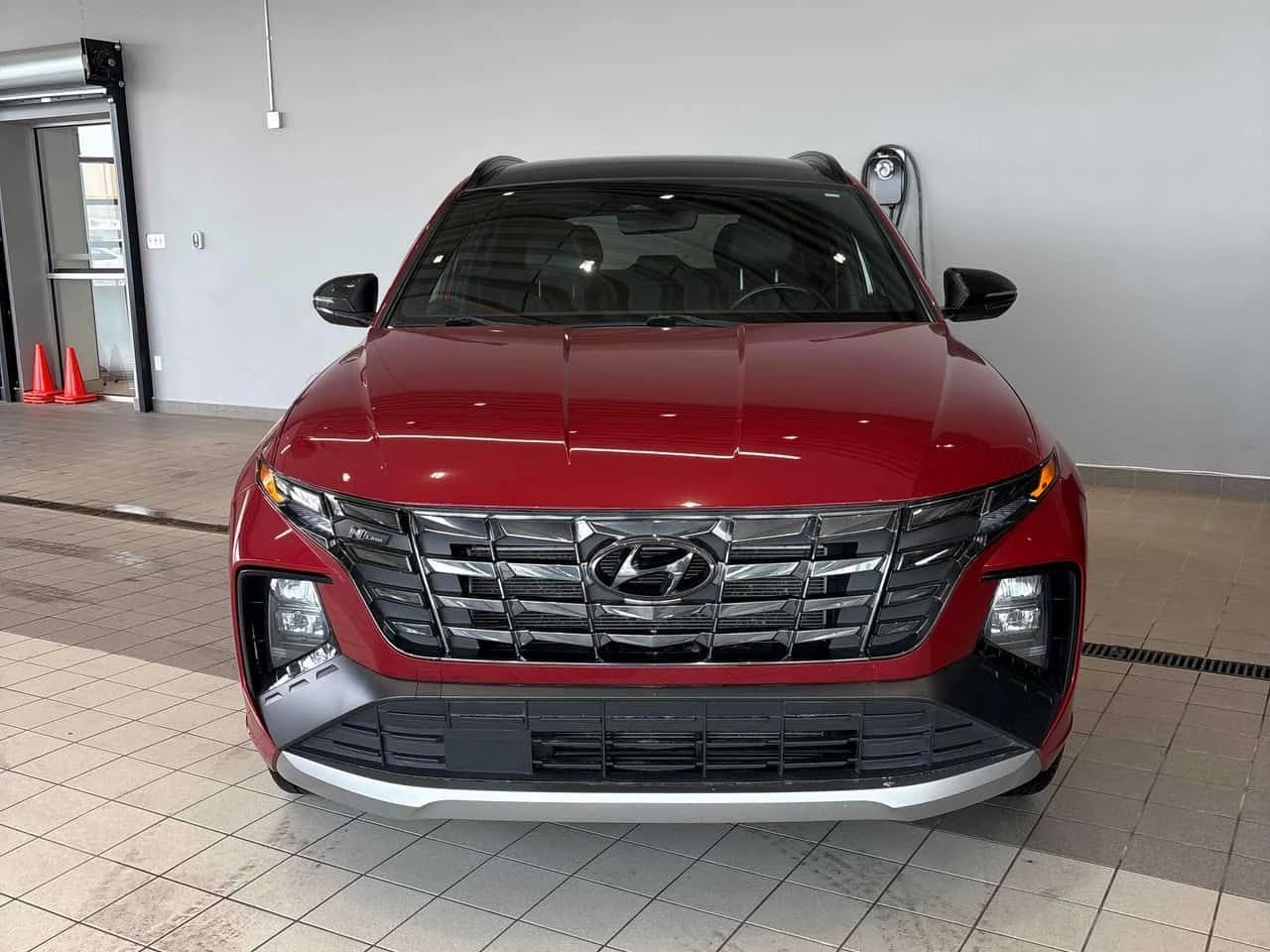 Hyundai Tucson  N Line /CARFAX/Кожа/Подгрев/Панорама/2 Ключа, снимка 2 - Автомобили и джипове - 53832033