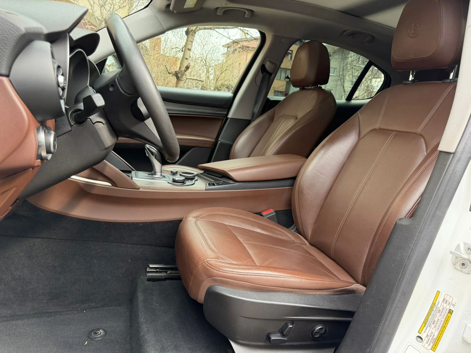 Alfa Romeo Stelvio Q4 2.0T, снимка 9 - Автомобили и джипове - 53967776