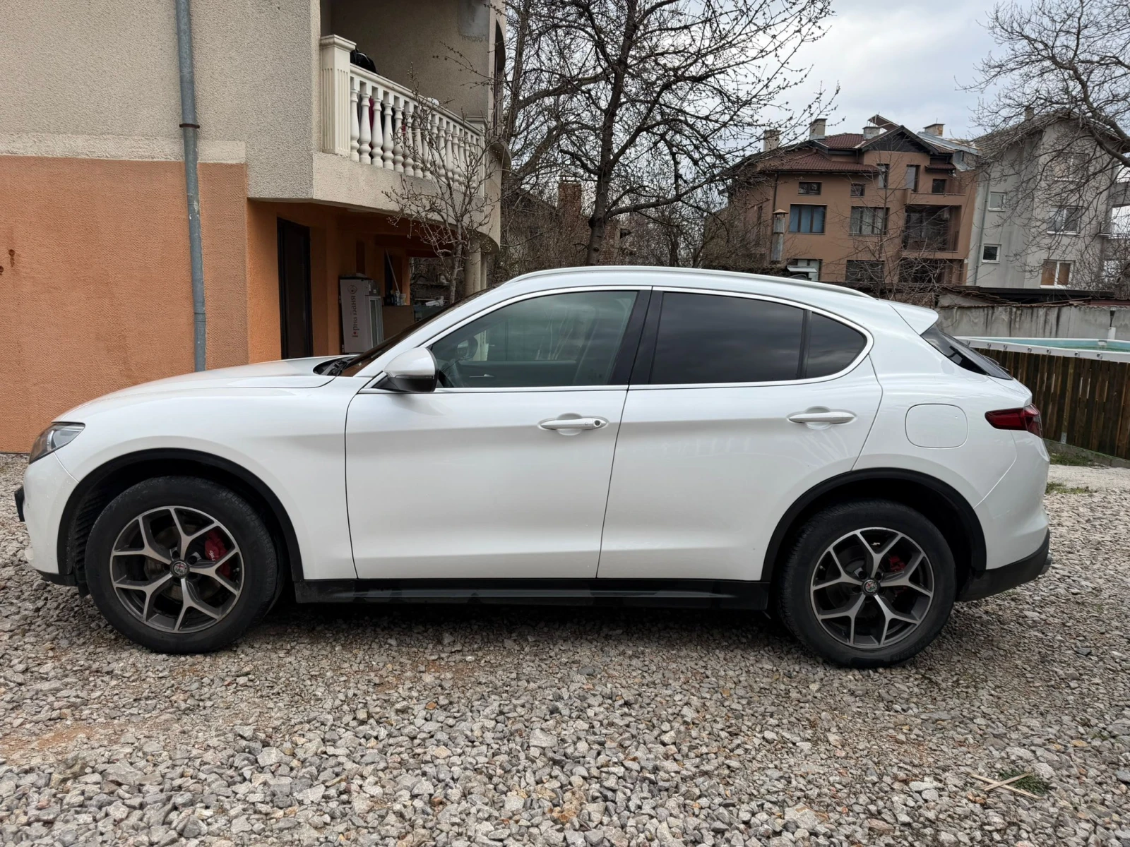 Alfa Romeo Stelvio Q4 2.0T, снимка 2 - Автомобили и джипове - 53967776