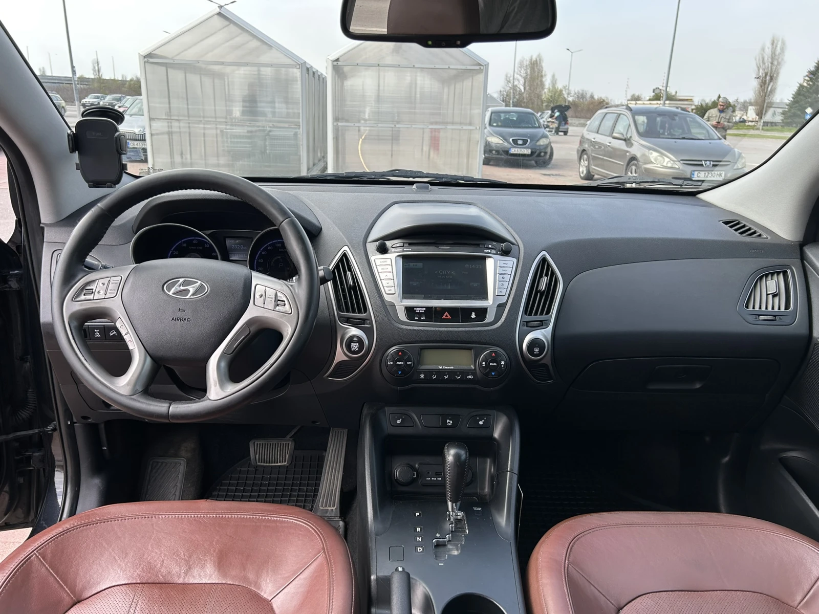 Hyundai IX35, снимка 13 - Автомобили и джипове - 54195202