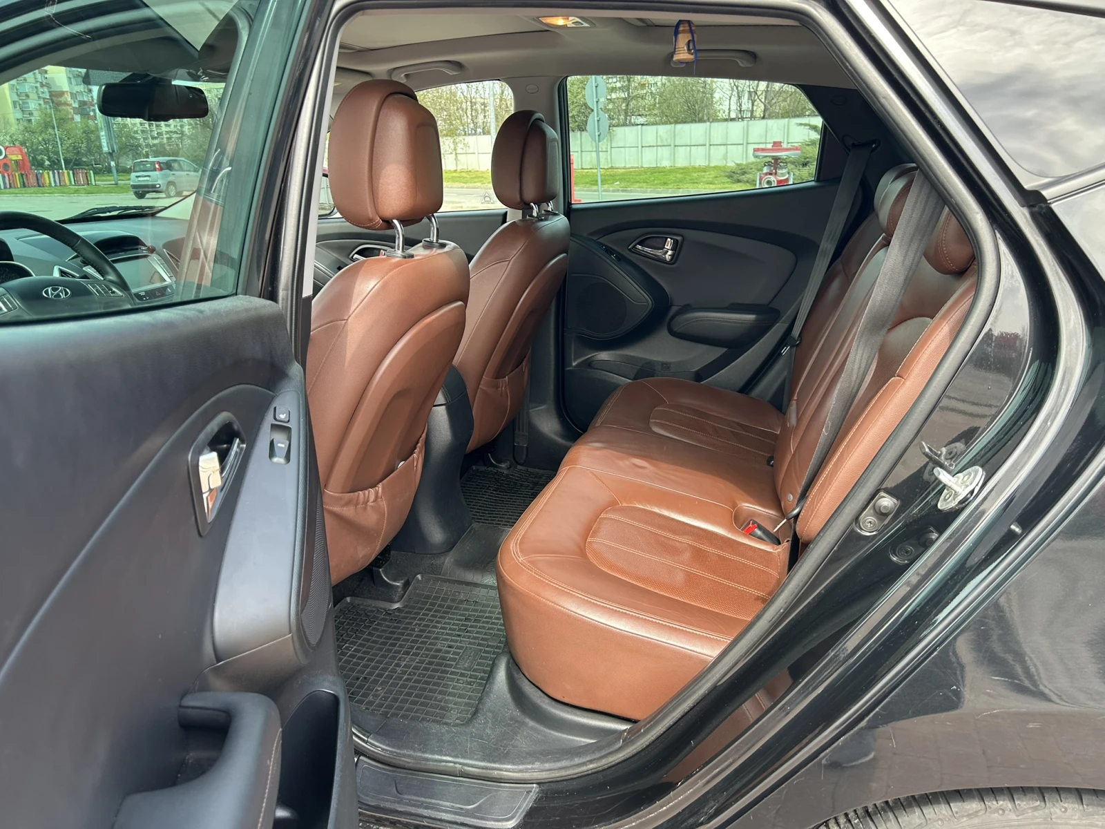 Hyundai IX35, снимка 10 - Автомобили и джипове - 54195202