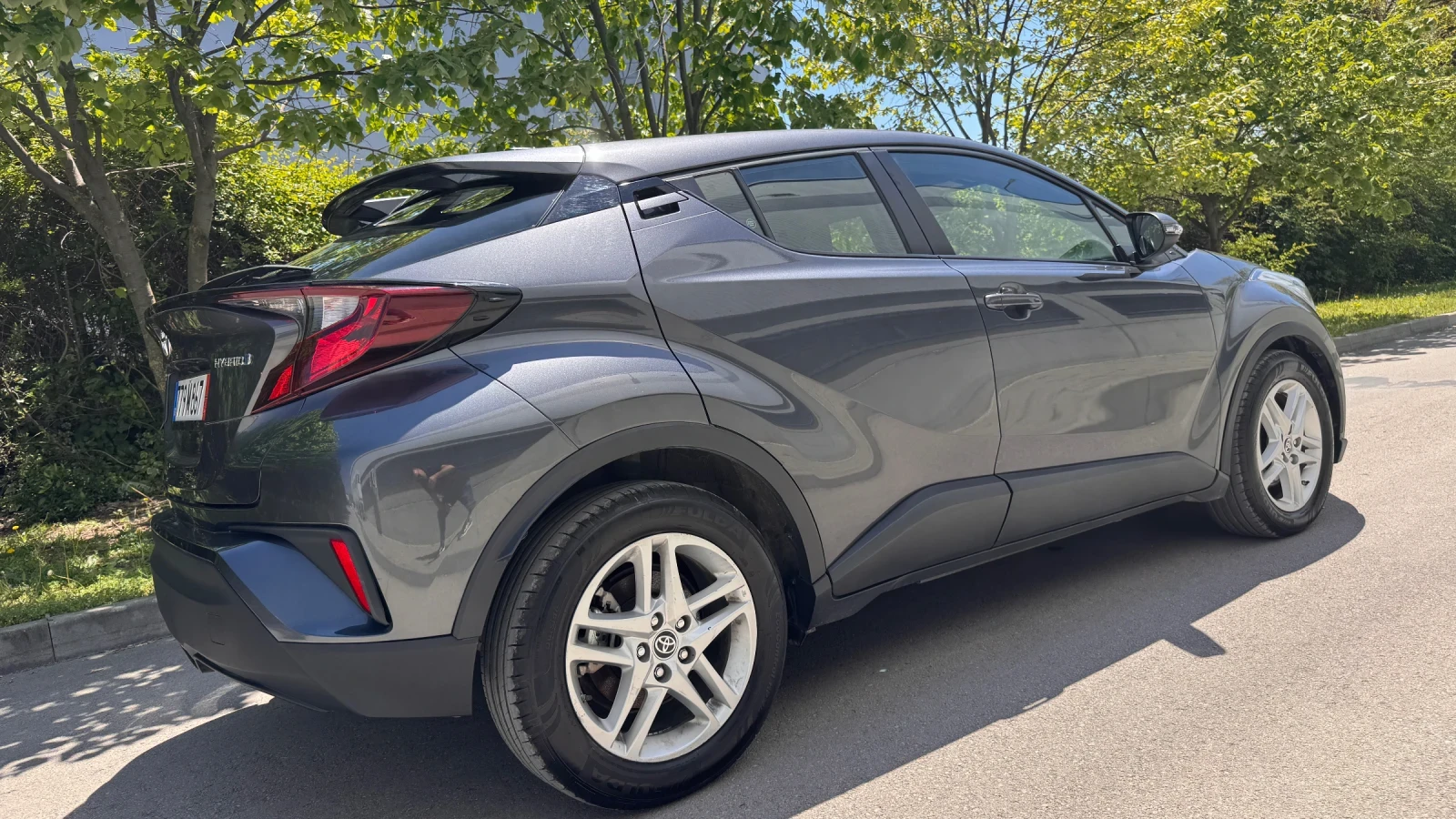 Toyota C-HR 1.8 Hybrid, снимка 5 - Автомобили и джипове - 54444935