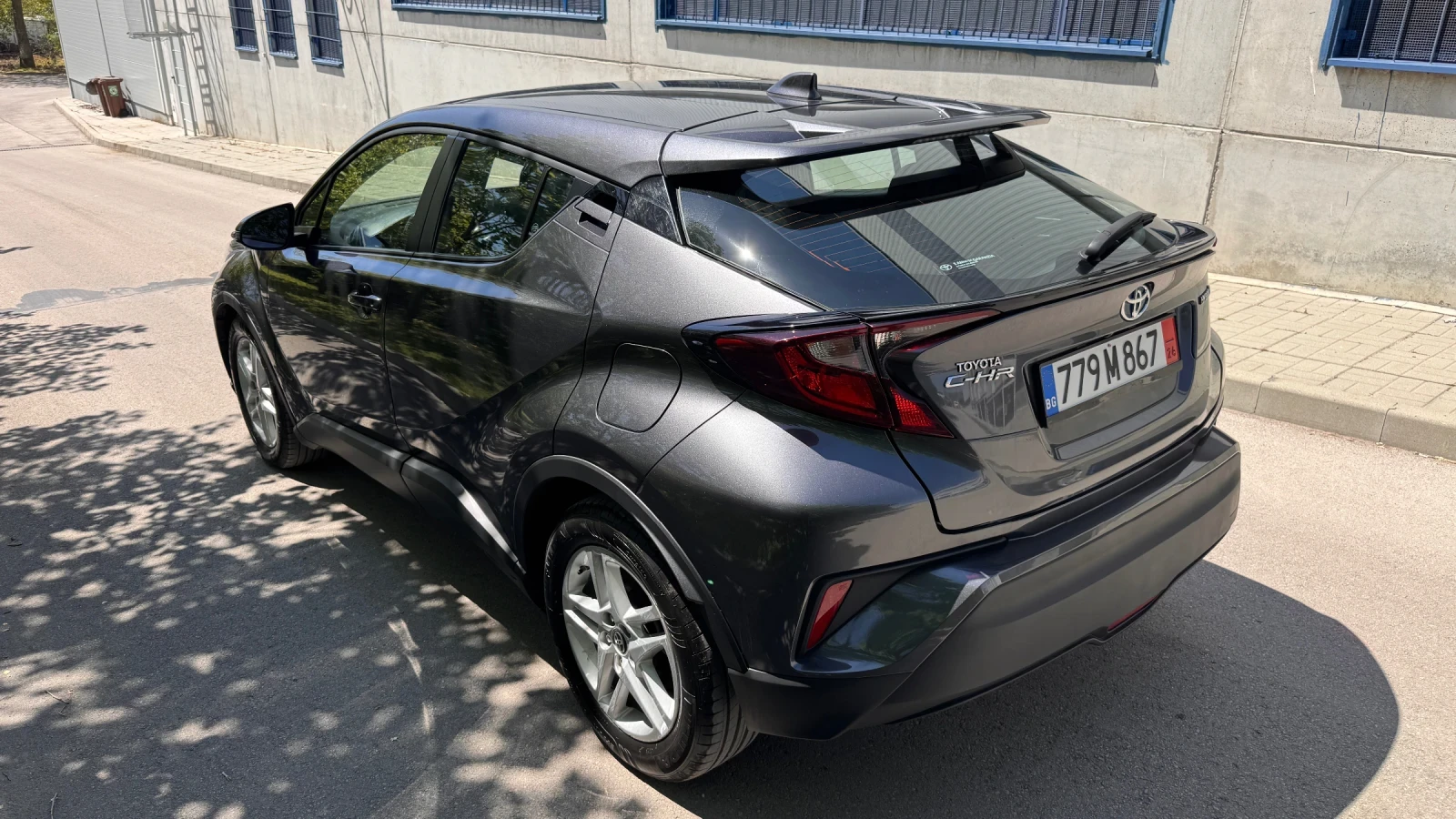Toyota C-HR 1.8 Hybrid, снимка 7 - Автомобили и джипове - 54444935