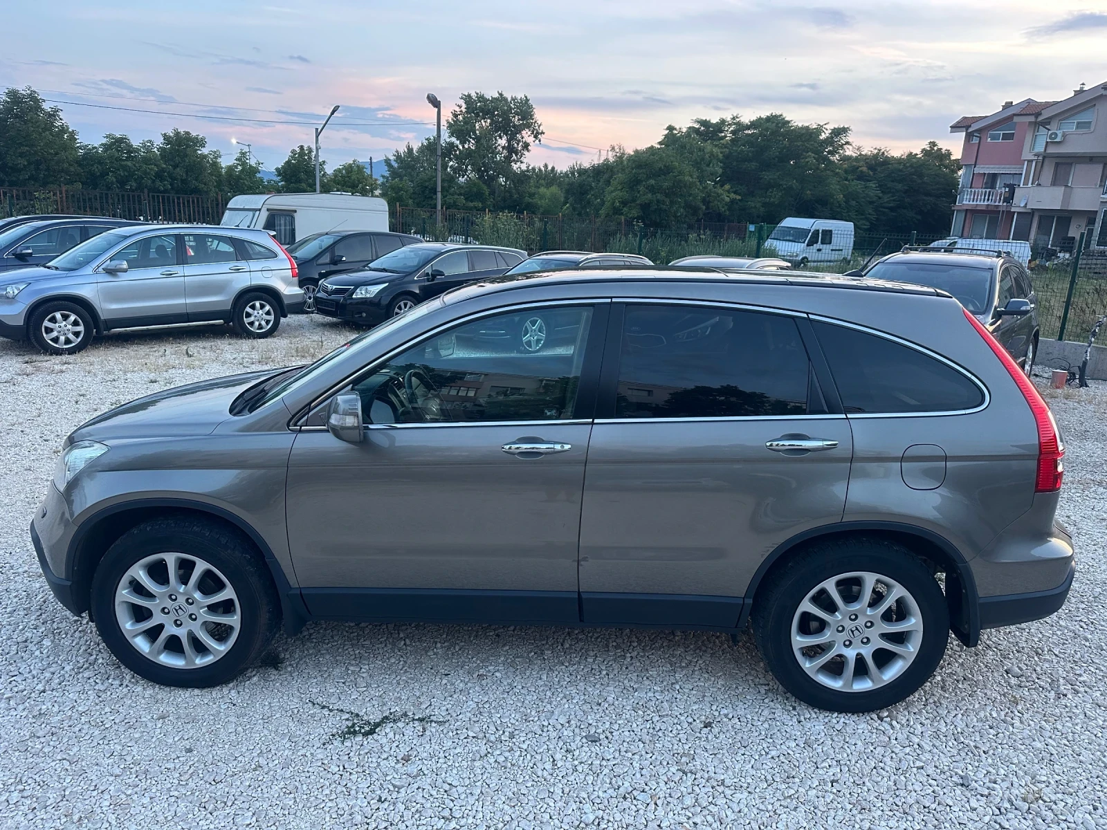 Honda Cr-v 2.0//AVTOMAT//FULL//EXECUTIVE//TOP//NAVI, снимка 2 - Автомобили и джипове - 55317079