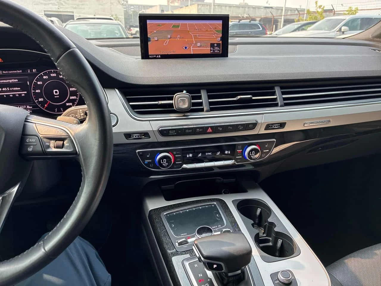 Audi Q7 * Technik * CARFAX * ОПЦИЯ ЗА ФИНАНСИРАНЕ , снимка 9 - Автомобили и джипове - 55335585