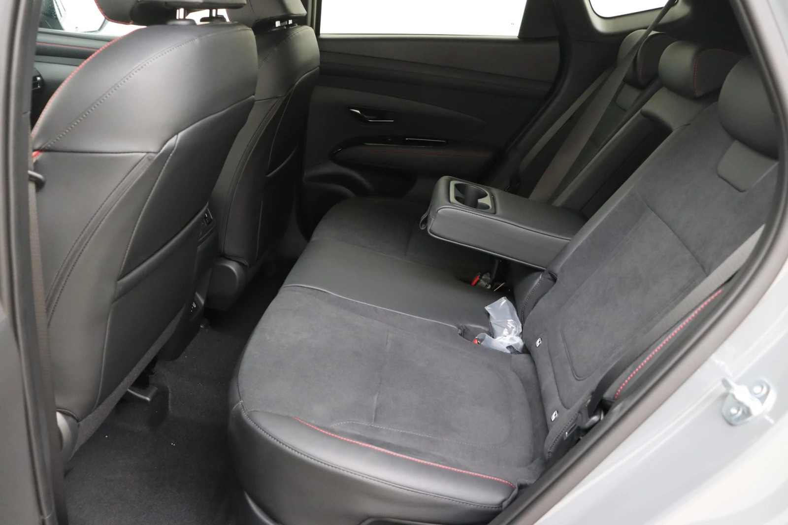 Hyundai Tucson 1.6 T-GDi HEV Feel Shadow N-Line, снимка 8 - Автомобили и джипове - 56115426