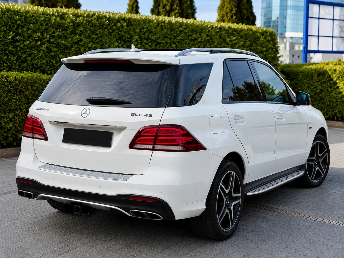 Mercedes-Benz GLE 43 AMG 43 AMG / Panorama /4Matic, снимка 6 - Автомобили и джипове - 56313354