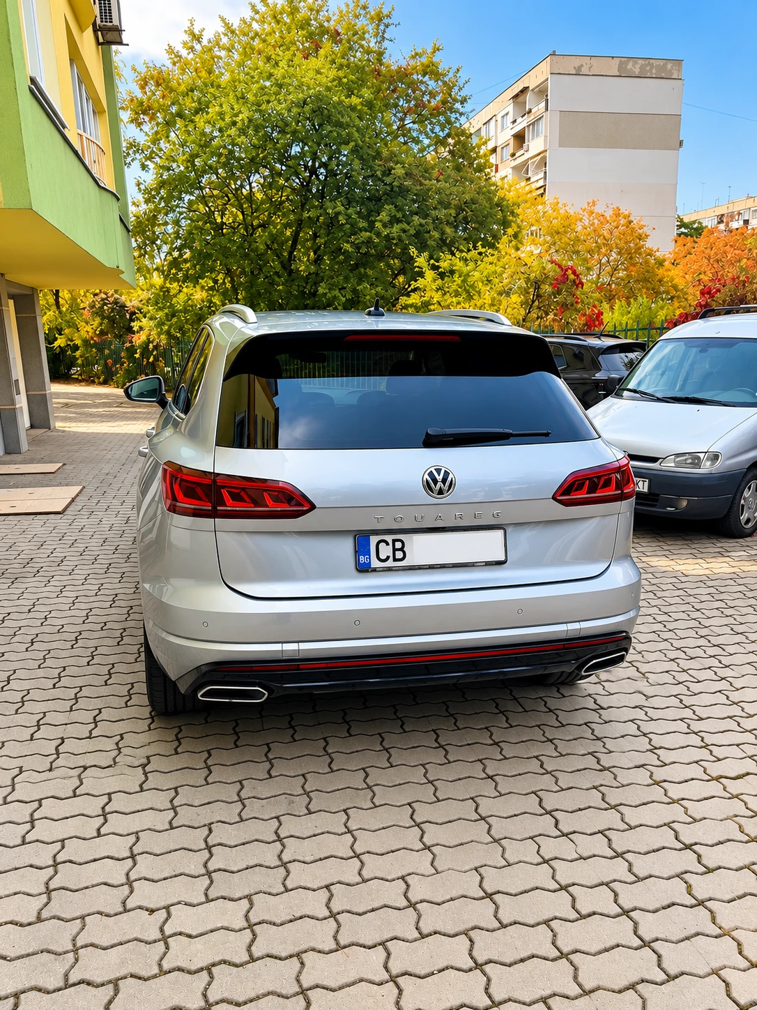 VW Touareg R-Line, снимка 3 - Автомобили и джипове - 56551887