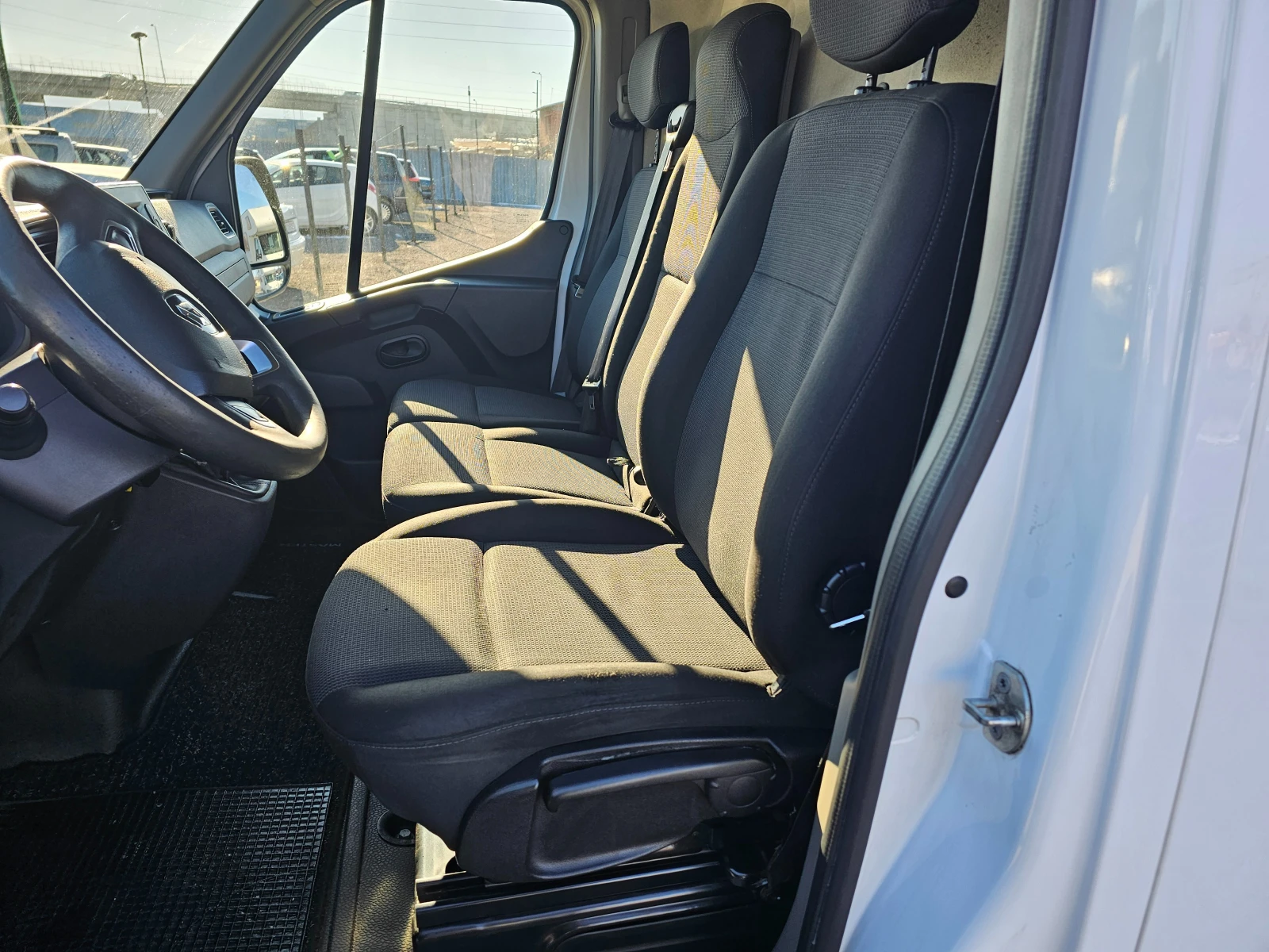 Renault Master 2.3dci  maxi - изображение 8