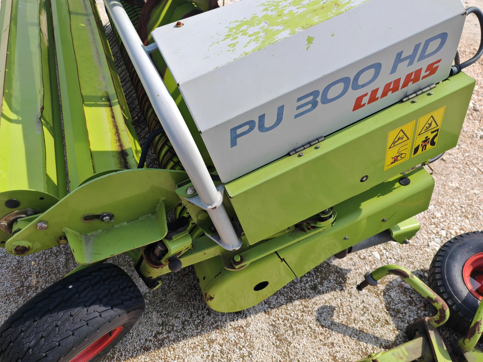 Комбайн Claas Pick Up 300, снимка 7 - Селскостопанска техника - 54005416