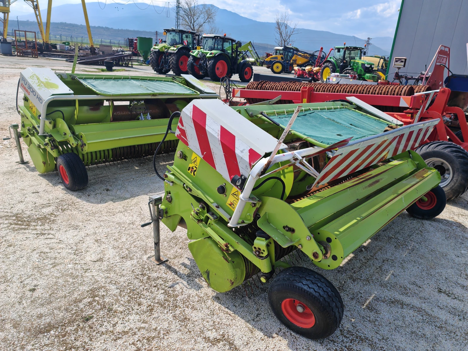 Комбайн Claas Pick Up 300, снимка 5 - Селскостопанска техника - 54005416