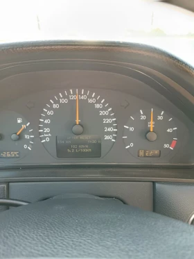 Mercedes-Benz E 270 2.7 Бартер, снимка 7