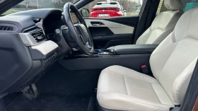 Toyota Camry 2.5 HEV (ниво Luxury), снимка 11