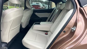 Toyota Camry 2.5 HEV (ниво Luxury), снимка 12