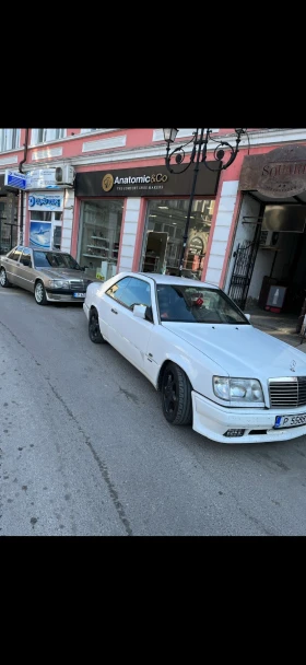 Mercedes-Benz 124, снимка 6