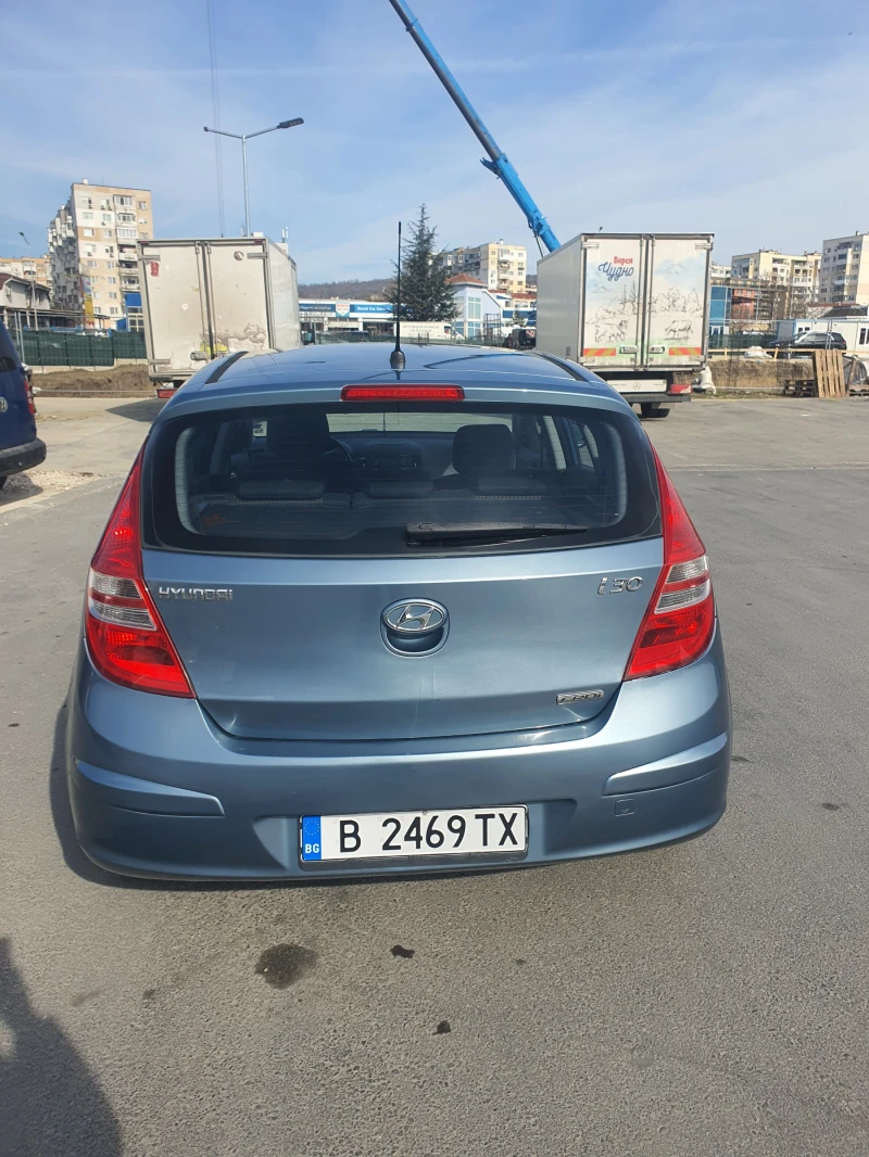 Hyundai I30 1.6 CRDI, снимка 3 - Автомобили и джипове - 47240187