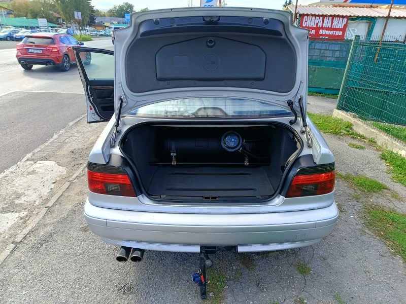 BMW 523 2.5i/Бен/Газ, снимка 13 - Автомобили и джипове - 47638327