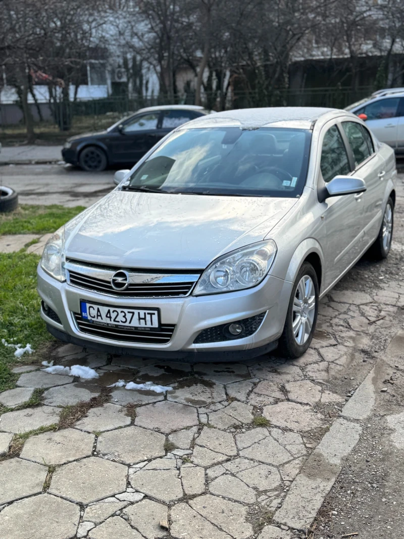 Opel Astra H, снимка 2 - Автомобили и джипове - 48415282