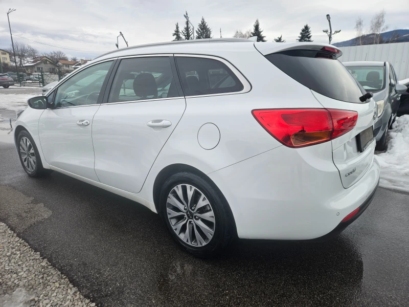 Kia Ceed 1.6CRDI F1 NAVI ECO dynamics, снимка 6 - Автомобили и джипове - 48539593