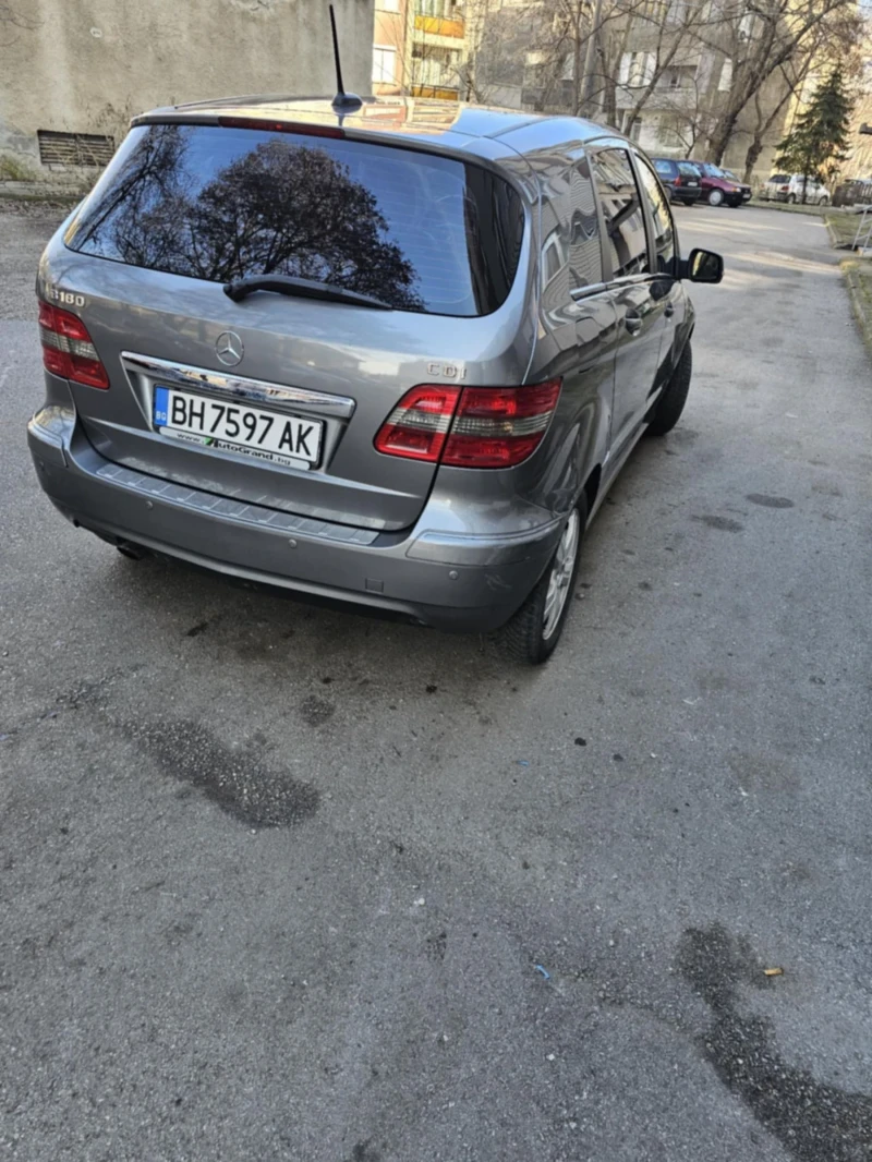 Mercedes-Benz B 180, снимка 4 - Автомобили и джипове - 48879461