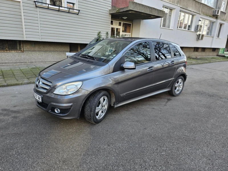 Mercedes-Benz B 180, снимка 6 - Автомобили и джипове - 48879461