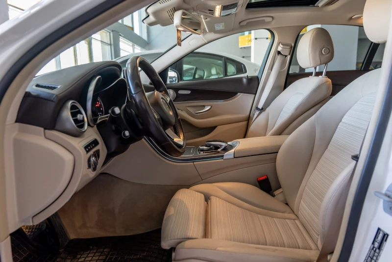 Mercedes-Benz C 220, снимка 8 - Автомобили и джипове - 51505623