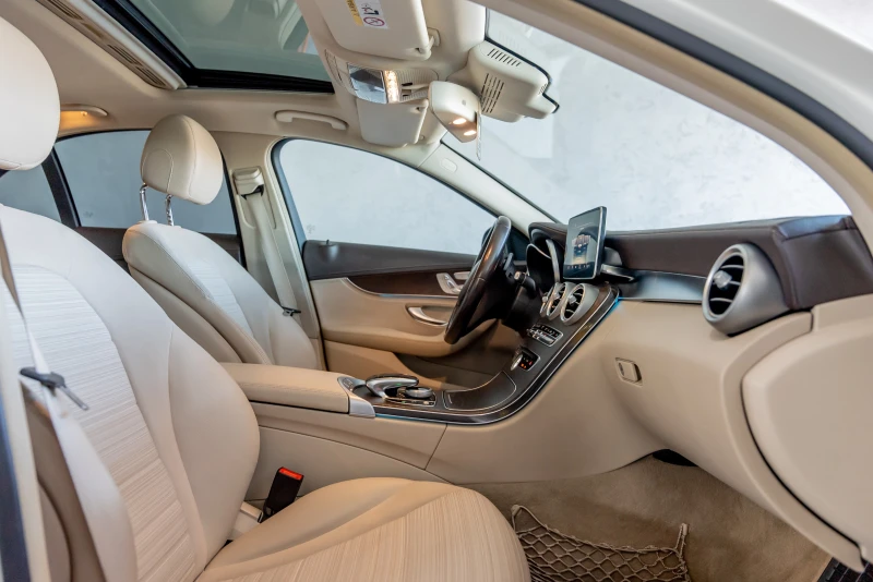 Mercedes-Benz C 220, снимка 15 - Автомобили и джипове - 51505623