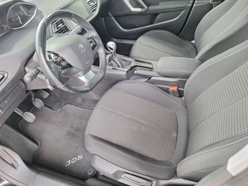 Peugeot 308 Дизел от Италия, снимка 8 - Автомобили и джипове - 49993802