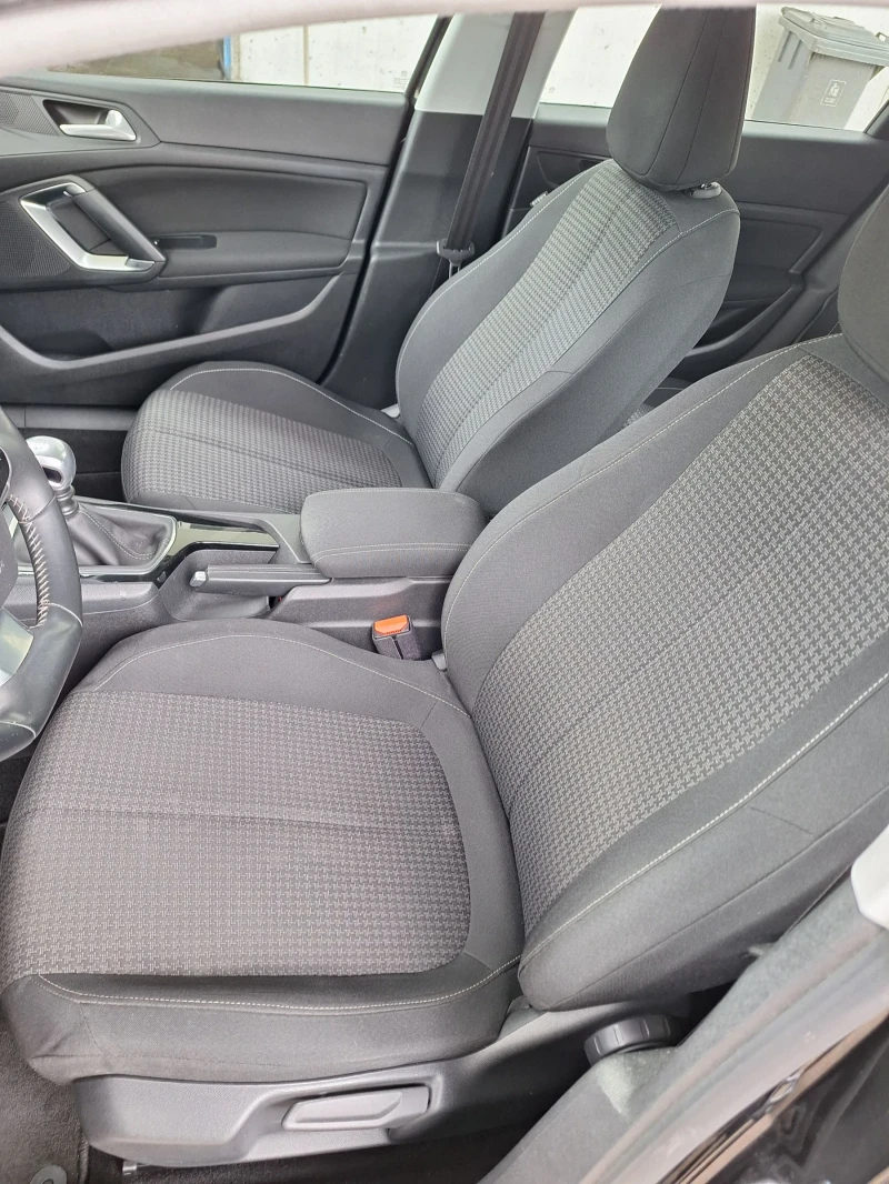Peugeot 308 Дизел от Италия, снимка 7 - Автомобили и джипове - 49993802