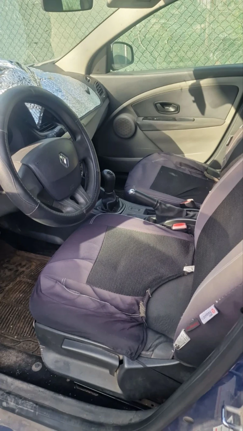 Renault Megane, снимка 9 - Автомобили и джипове - 52611850