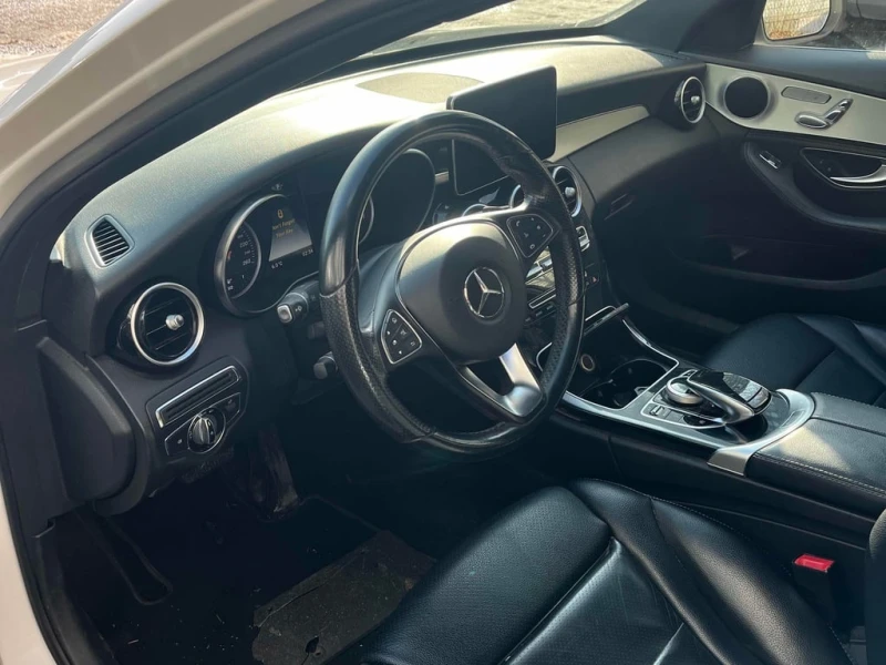 Mercedes-Benz C 300 * CARFAX * БЕЗ ПЪРВОНАЧАЛНА ВНОСКА, снимка 5 - Автомобили и джипове - 53062983