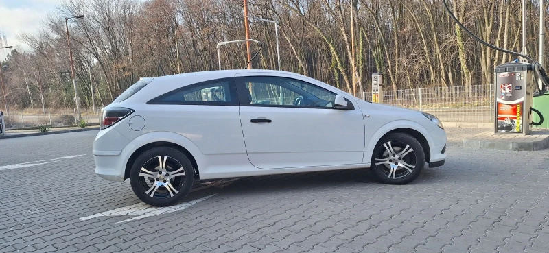 Opel Astra GTC 1.4i 90ps, снимка 6 - Автомобили и джипове - 53154431